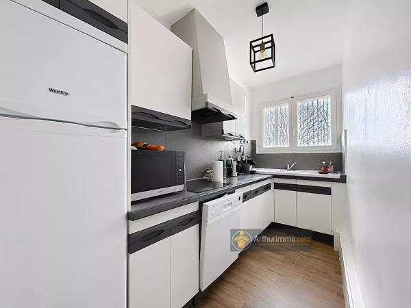 Vente                                                      Appartement
                        
                     3 pièces                      59 m2                     à Saint-Jean-de-Monts