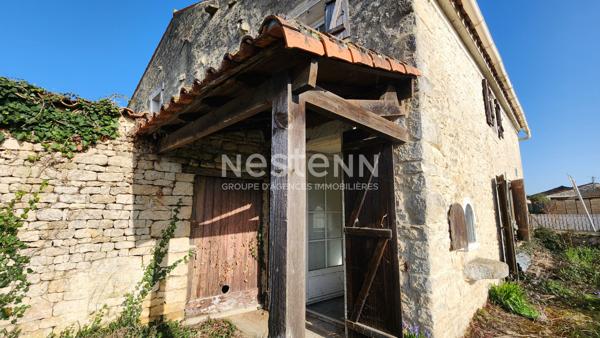 Maison ancienne rénovée, 4 chambres, 2 salle d'eau à Doix lès Fontaines