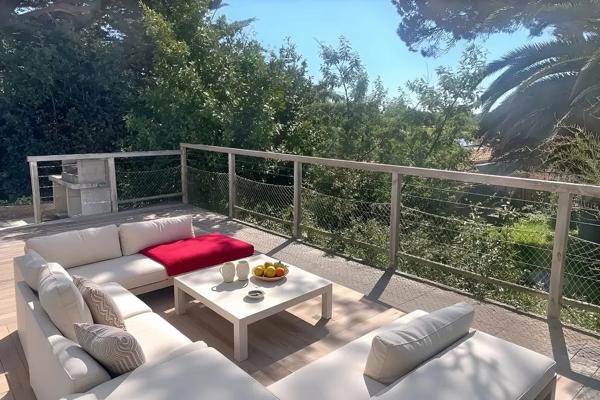 Maison individuelle d'environ 100 m2 avec jardin de 550 m2,