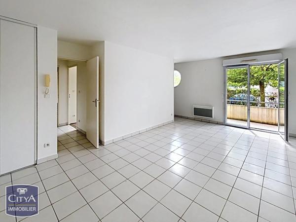 Appartement à vendre 2 pièces 47.8m² Poitiers (86000)