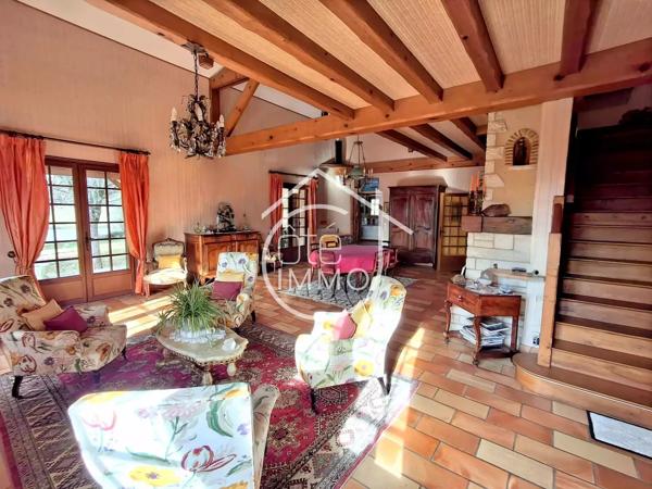 LEMBRAS : Superbe maison de 220m² avec vue sur étang