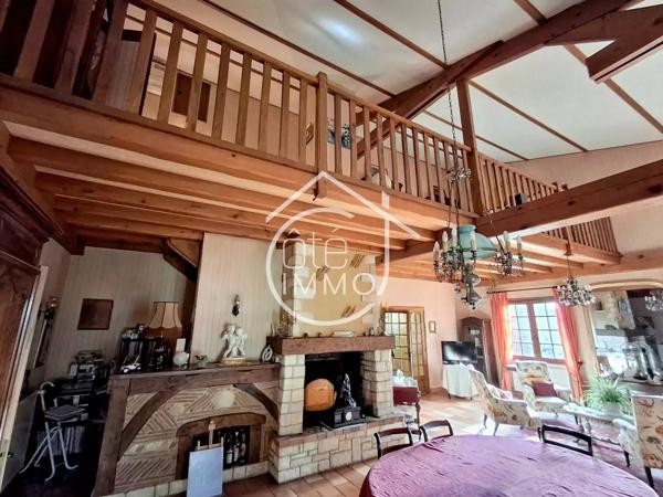 LEMBRAS : Superbe maison de 220m² avec vue sur étang