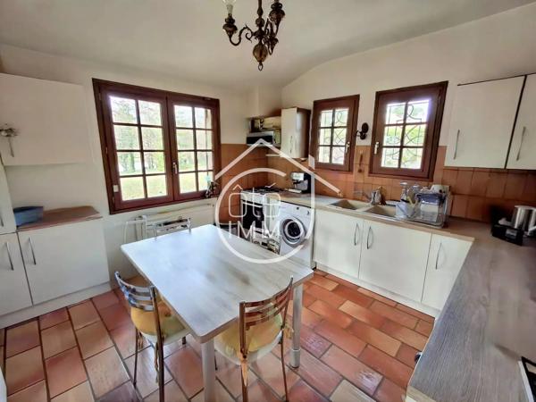LEMBRAS : Superbe maison de 220m² avec vue sur étang
