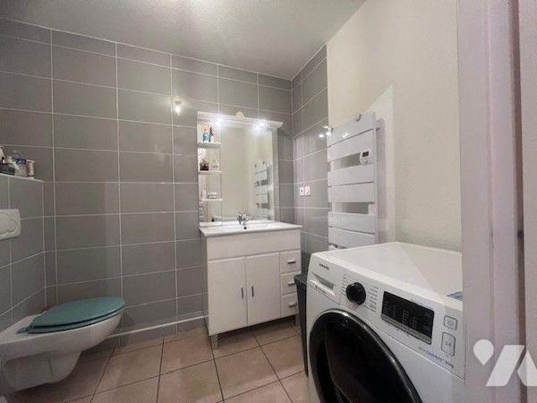 Appartement à Vendre à Saint-Alban-Leysse 

Nous vous proposons à la vente cet appartement de...