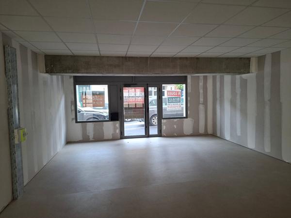 Local commercial La Roche Sur Yon 124 m2 , La roche sur yon