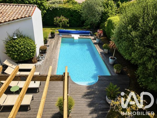 Maison à vendre 10 pièces 239 m² Périgny