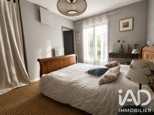 Maison à vendre 10 pièces 239 m² Périgny