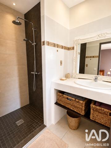Maison à vendre 10 pièces 239 m² Périgny