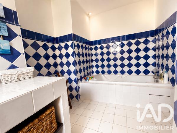 Maison à vendre 10 pièces 239 m² Périgny