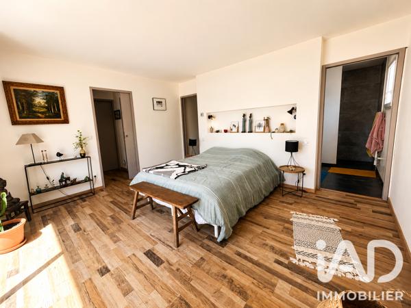Maison à vendre 10 pièces 239 m² Périgny