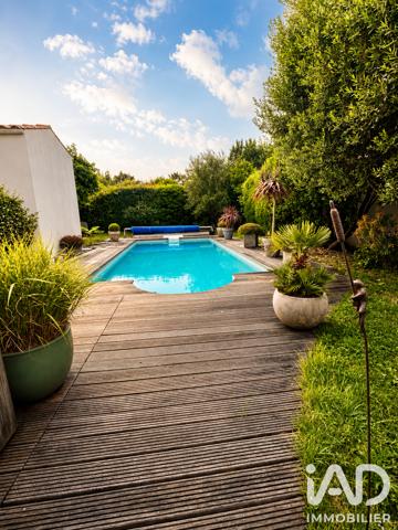 Maison à vendre 10 pièces 239 m² Périgny