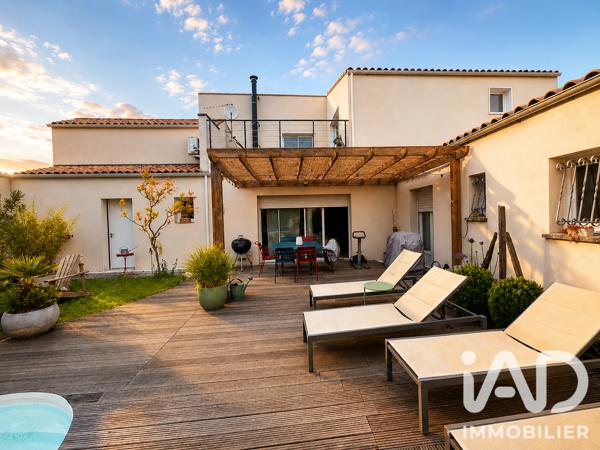 Maison à vendre 10 pièces 239 m² Périgny