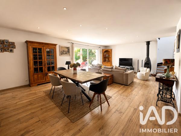 Maison à vendre 10 pièces 239 m² Périgny