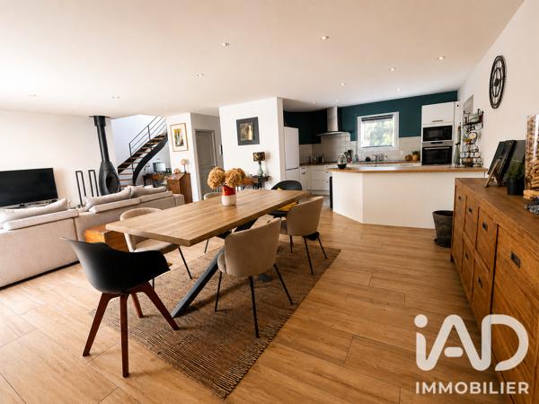 Maison à vendre 10 pièces 239 m² Périgny