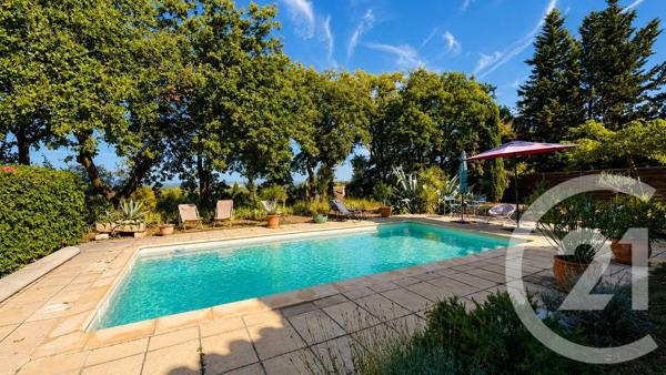 Maison à vendre  8 pièces - 200 m 2   VAUVERT  - 30