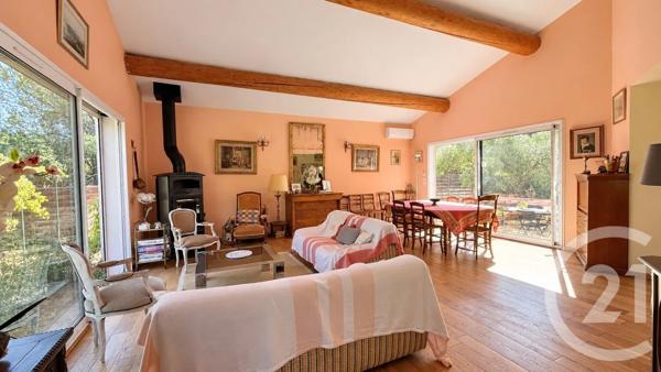 Maison à vendre  8 pièces - 200 m 2   VAUVERT  - 30