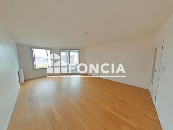 Location Appartement 4 pièces 97.7 m² - 54 BIS B RUE DENIS PAPIN Pantin 93500