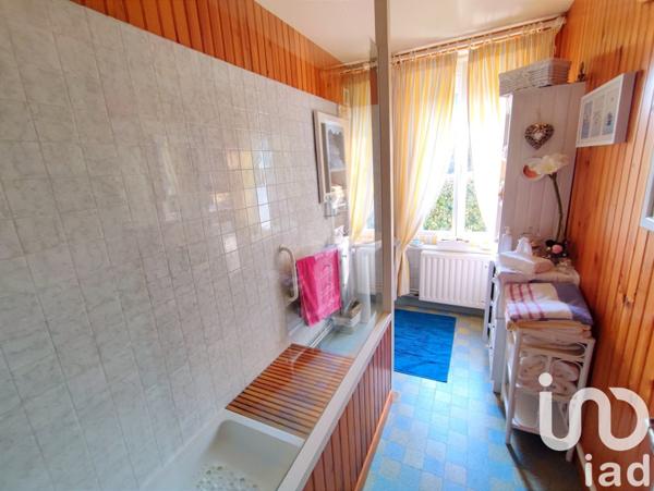 Maison rustique 4 pièces de 89 m² à Dampierre-sous-Bouhy (58310)