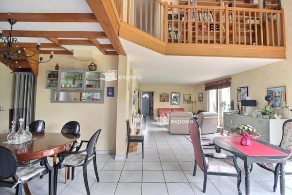 Maison de 224m² à Coulonges sur l’Autize.