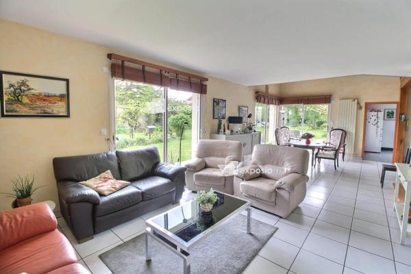 Maison de 224m² à Coulonges sur l’Autize.