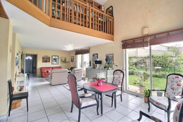 Maison de 224m² à Coulonges sur l’Autize.