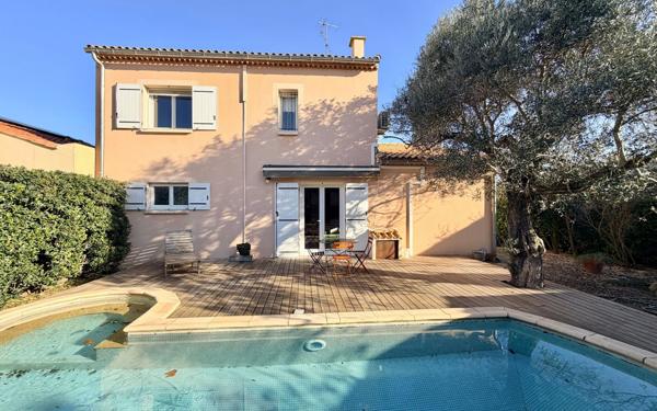 Maison à vendre    4 pièces •  Caissargues