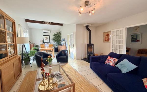 Maison à vendre    4 pièces •  Caissargues