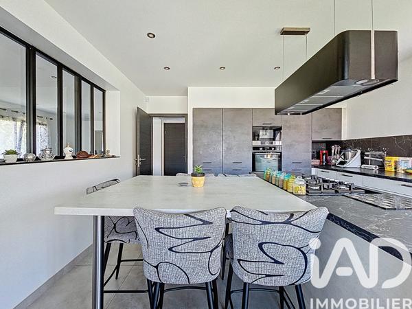 Maison à vendre 6 pièces 160 m² Cluses