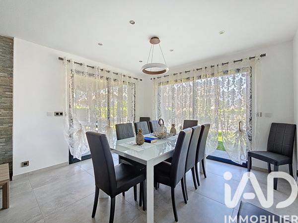 Maison à vendre 6 pièces 160 m² Cluses