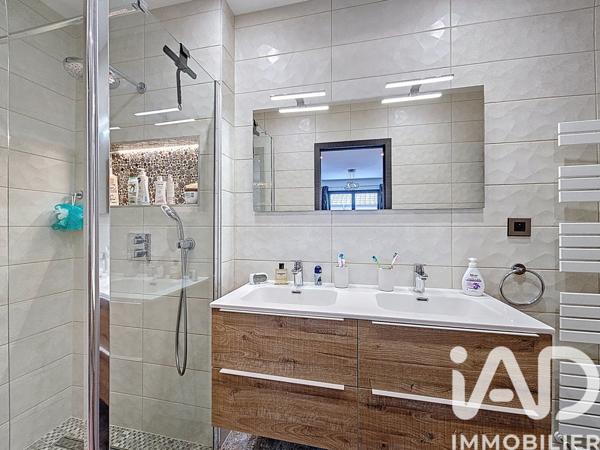 Maison à vendre 6 pièces 160 m² Cluses