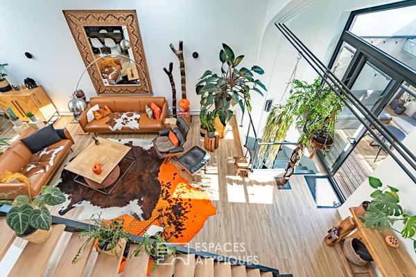 Loft en triplex avec terrasse et courette