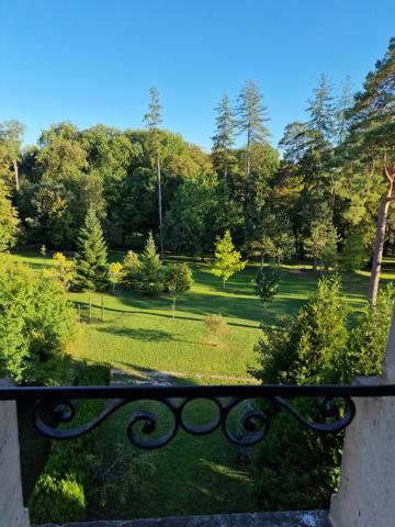 Dpt Vosges (88), à vendre proche de CONTREXEVILLE immeuble de 5 APPARTEMENTS accès PARC THERMAL