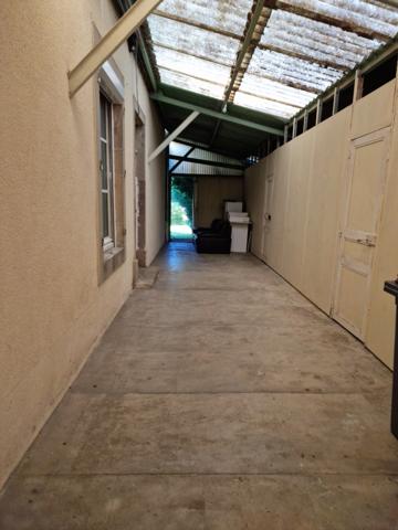 Dpt Vosges (88), à vendre proche de CONTREXEVILLE immeuble de 5 APPARTEMENTS accès PARC THERMAL