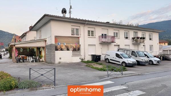 🏢 Immeuble de rapport à vendre – 367 m² – Local commercial + 3 appartements loués – Saulxures-sur-Moselotte (Vosges)