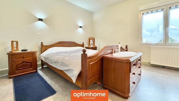 🏢 Immeuble de rapport à vendre – 367 m² – Local commercial + 3 appartements loués – Saulxures-sur-Moselotte (Vosges)