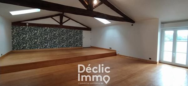 Vente maison Champagne mouton, 166m² 592m² 4 pièces 119 900€