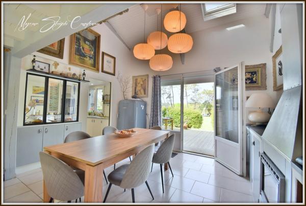 Maison Landaise de charme de 140 m² à vendre 6 pièces CASTETS (40) au calme avec piscine.