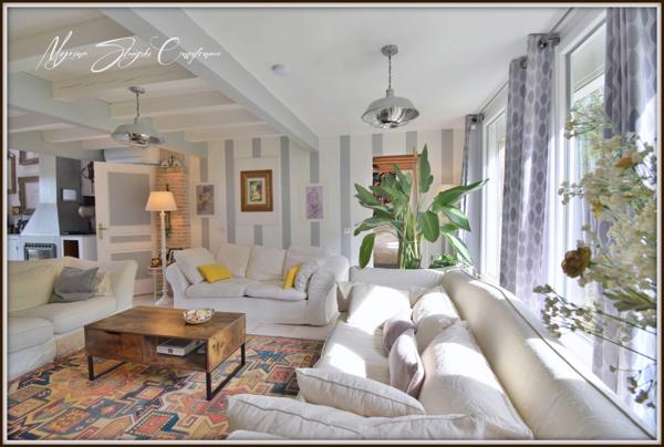 Maison Landaise de charme de 140 m² à vendre 6 pièces CASTETS (40) au calme avec piscine.