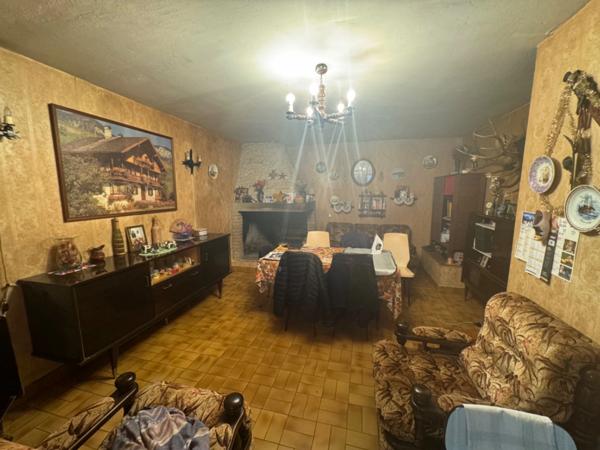 Maison (de rapport) à vendre 5 pièces STENAY (55)