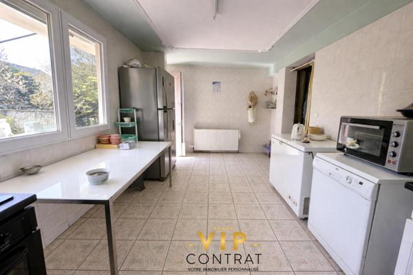 EXCLUSIVITES - RARE À STAINS -Maison 196 m² + Dépendance - 6 chambres - Fort potentiel