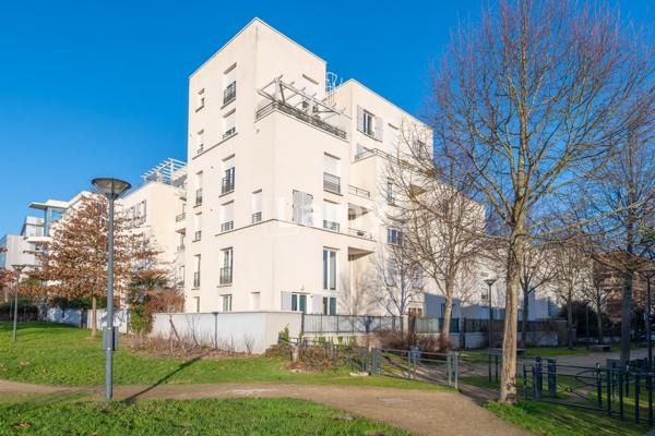 Les hauts de st aubin - t5 avec terrasse - double parking