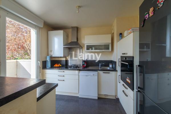 Les hauts de st aubin - t5 avec terrasse - double parking