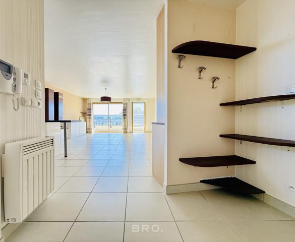 APPARTEMENT T3 84 M2 - BALCON - GARAGE- STATIONNEMENT VANNES CENTRE AVEC ASCENSEUR