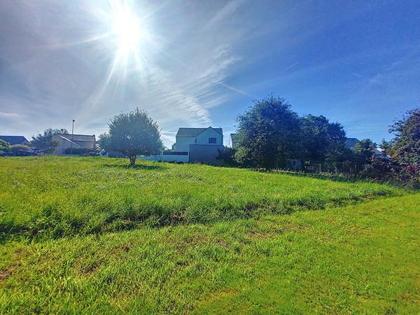 EXCLUSIVITE AMANDA - À vendre : Terrain constructible de 682 m² à Sainte Luce Sur Loire