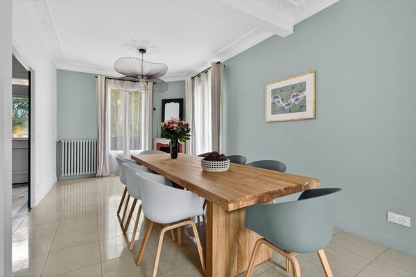 Maison à Carrières Sur Seine secteur Fermettes / 160 m2 carr 1 050 000 € **  - Référence  970