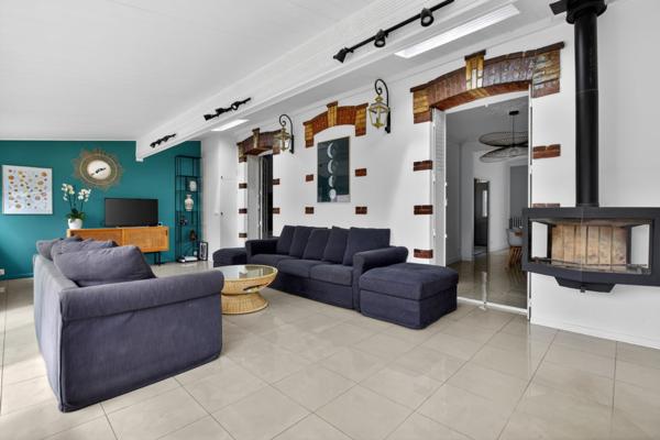Maison à Carrières Sur Seine secteur Fermettes / 160 m2 carr 1 050 000 € **  - Référence  970
