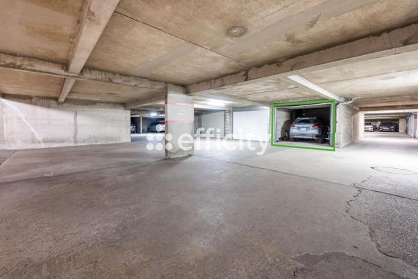 Appartement
         3 pièces
        - 77 m² Exclusivité 745 000 € *