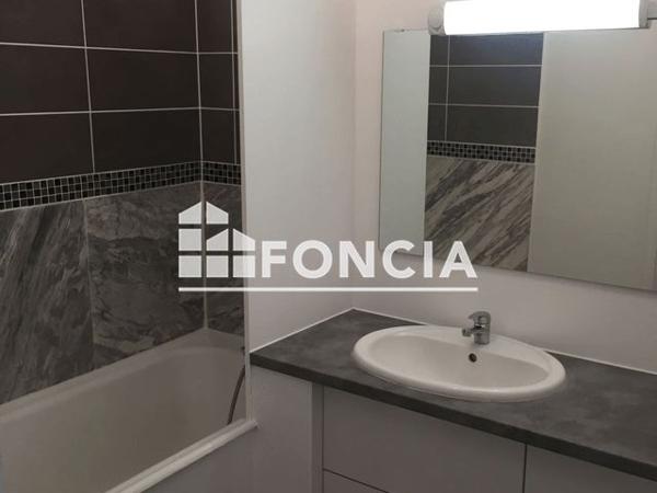 Location Appartement 3 pièces 73.69 m² - 18 AVENUE DE LA JONCHERE La Celle Saint Cloud 78170