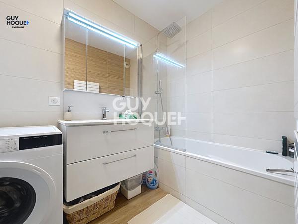 Appartement en parfait état: 2 pièce(s) 48.74 m2 - 6 min à pieds gare Ermont-Eaubonne- avec cave et parking en sous-sol