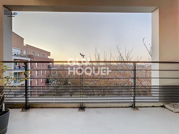 Appartement en parfait état: 2 pièce(s) 48.74 m2 - 6 min à pieds gare Ermont-Eaubonne- avec cave et parking en sous-sol